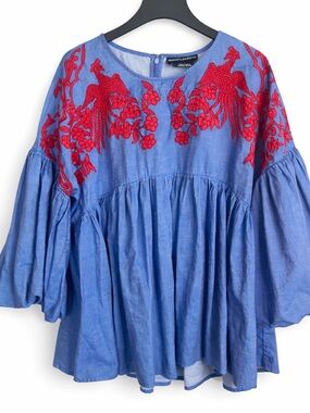 Hemant & Nandita embroidered cotton top in size Large – NEW without tags.